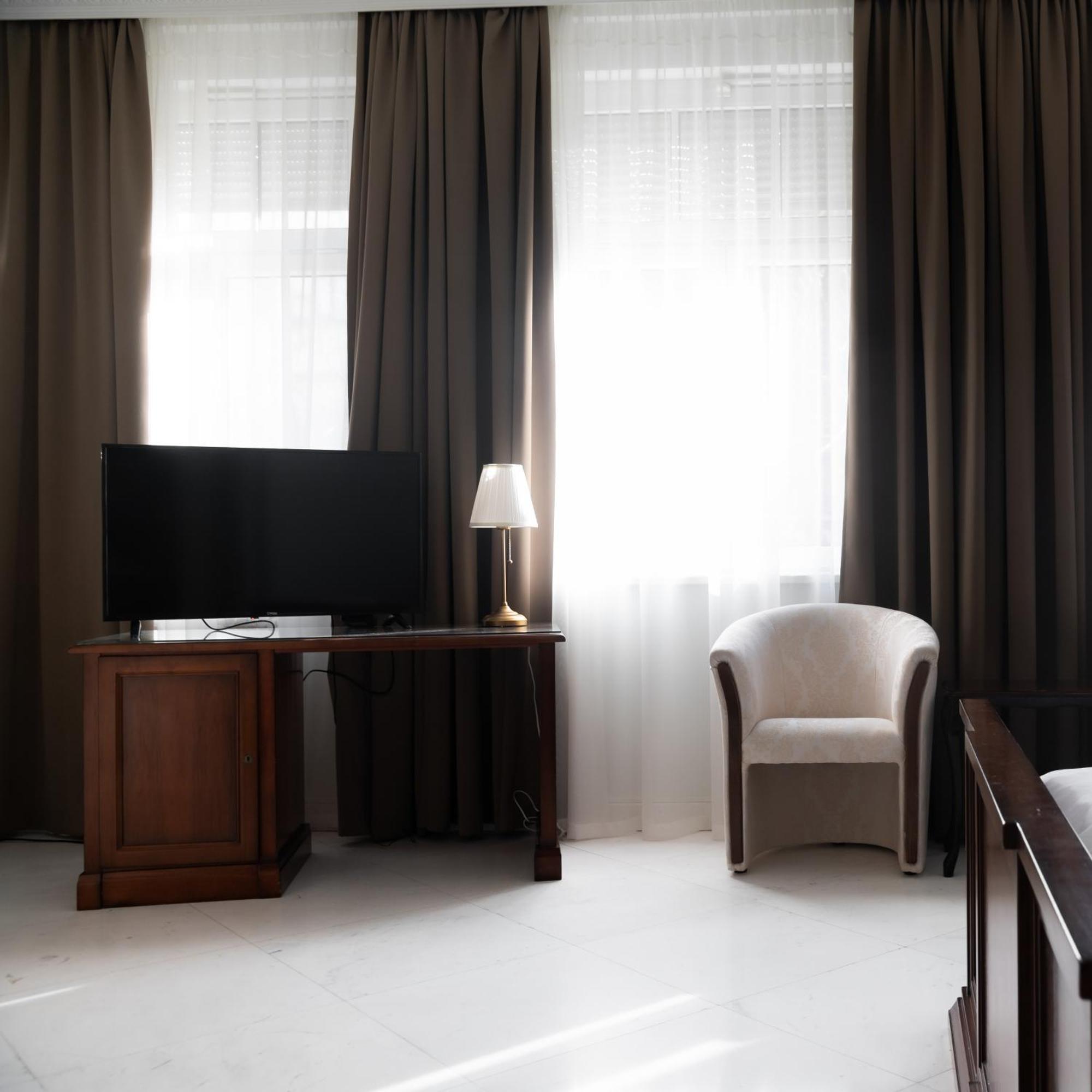 Hotel Jardin Belgrad Zewnętrze zdjęcie