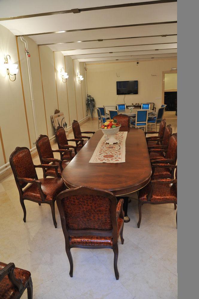 Hotel Jardin Belgrad Zewnętrze zdjęcie